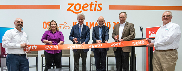 Zoetis colleagues celebrate manufacturing expansion in Kalamazoo, MI with ribbon-cutting