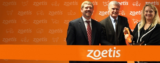 Zoetis ribbon cutting for manufacturing site in Lincoln, Nebraska